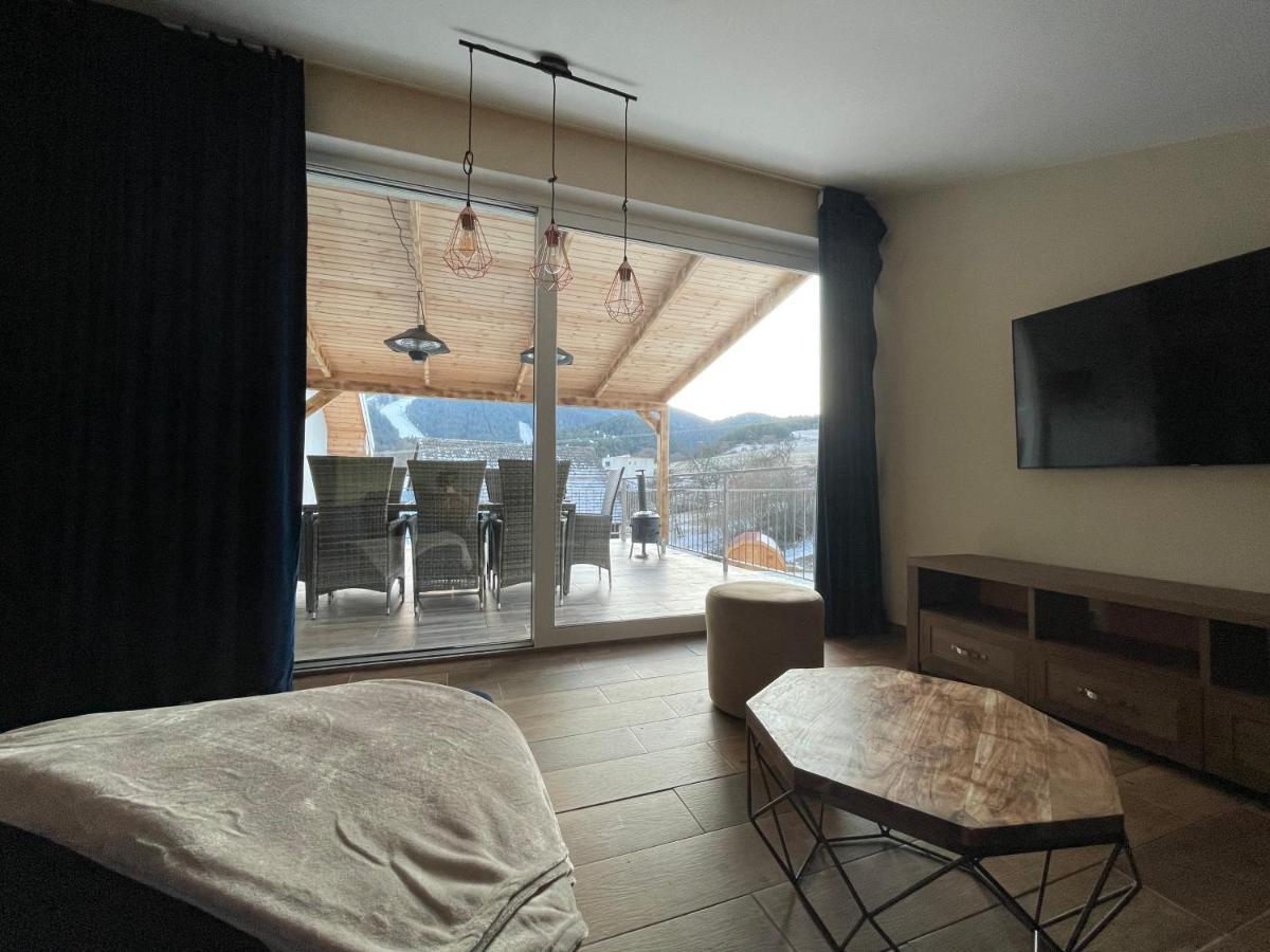 Totina Apartments Zavazna Poruba Экстерьер фото
