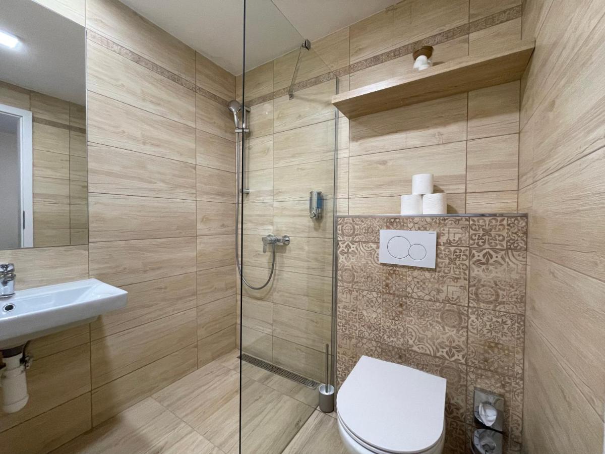 Totina Apartments Zavazna Poruba Экстерьер фото